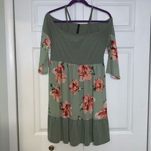 Green floral spring dress NWOT SZ S